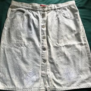 Gloria Vanderbilt Jean Skirt